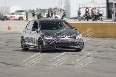 media/Jun-01-2025-CalClub SCCA (Sun) [[eae223c5dd]]/Group 1/Track Event (Front Straight)/
